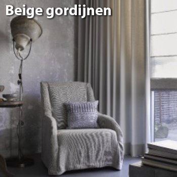 beige gordijnen